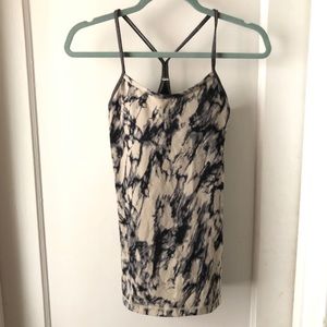 EUC Lululemon Power Y tank